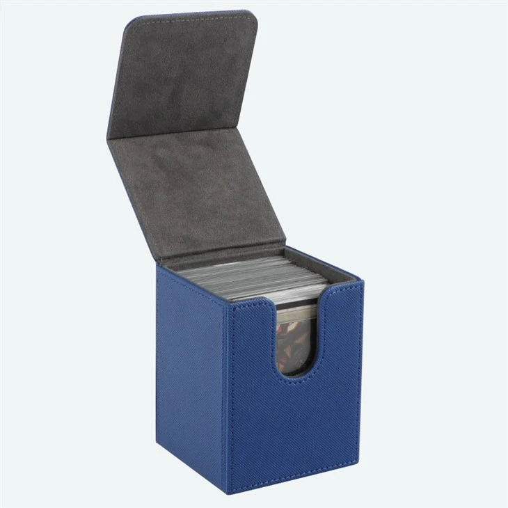 100+ Sleeved Cards Case Large